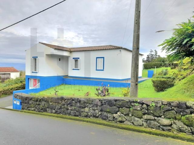Excelente Moradia T4 no Faial, Açores
