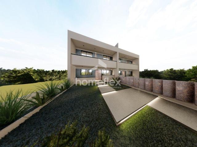 Excelente moradia com vistas mar, NOVA! 180m² Bom sucesso