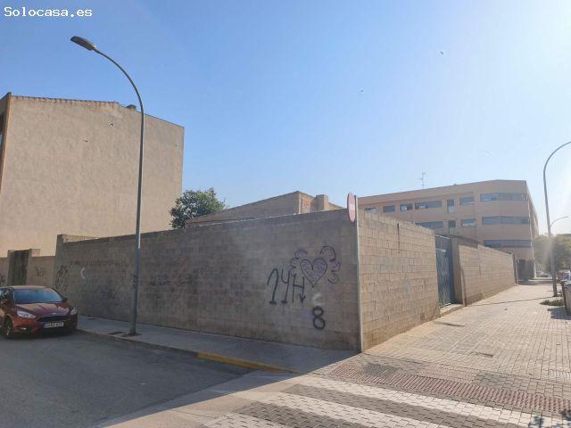 EXCELENTE SOLAR DE 700M CON MUY BUENA ORIENTACION