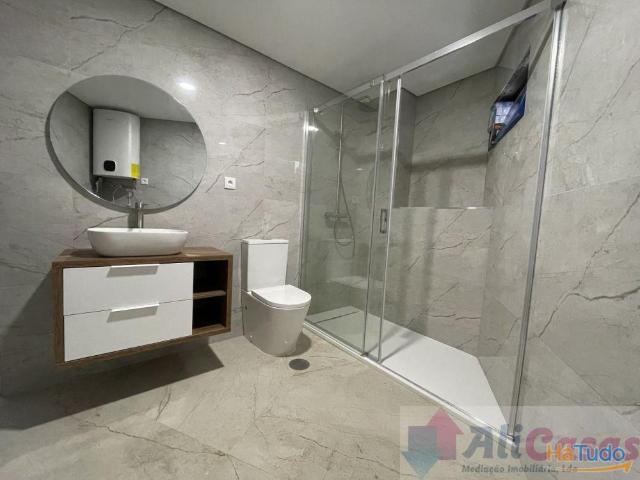 Excelente T0 completamente renovado! | 26064089346