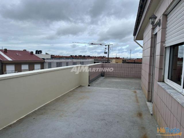Excelente T1 com Terraço Próximo ao Hospital São João em São Mamede de Infesta | 26084099263