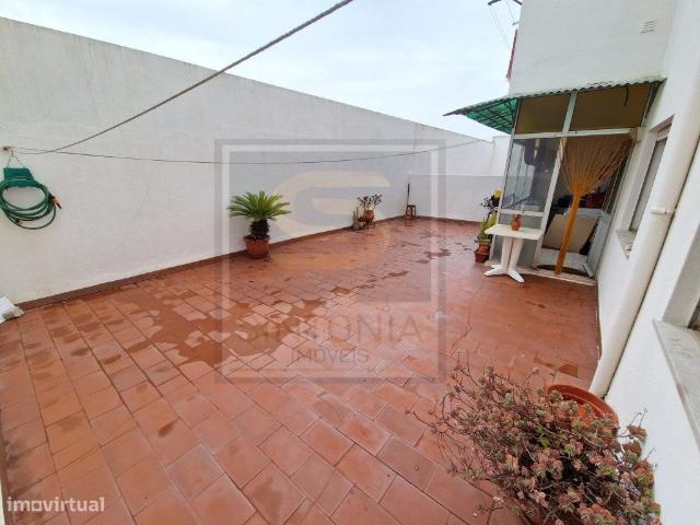 Excelente T3 com terrao centro Salvaterra de magos