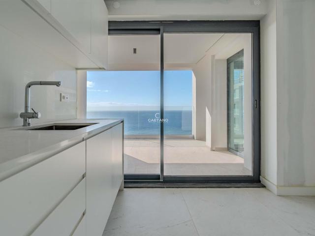 Excelente T3 no 2º Andar Piscina Privada 395m² São Martinho