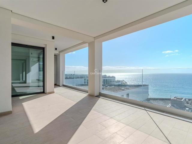 Excelente T4 no 8º Andar 195m² São Martinho