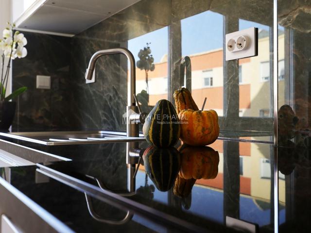 »Apartamento T1 transformado em T2, Pontinha«