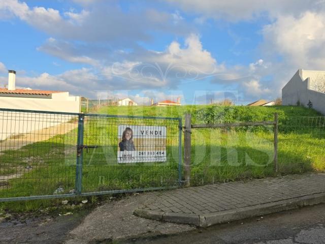 Excelente Terreno Urbano, com 2280 m2, em Coutada, S.Pedro da Cadeira!