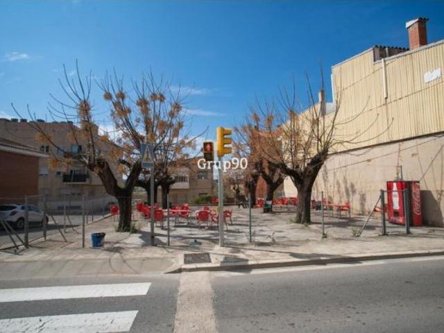 Excelente terreno urbano a tres calles