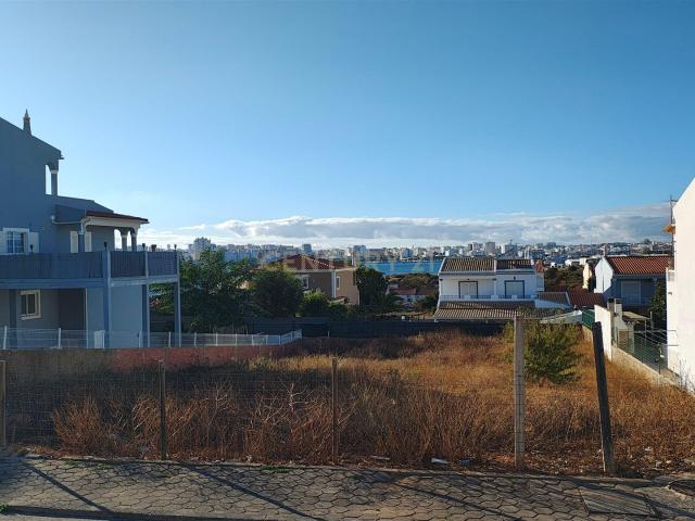 Excelente Terreno Urbano em Ferragudo com Vista Rio 817m² 250m² Ferragudo