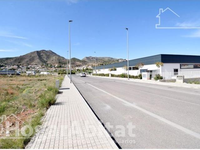EXCELENTE TERRENO URBANO EN LA VALL DUIXO