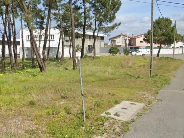 Excelente terreno com 3.380 m², localizado na prestigiada zona da Gafanha da Nazaré