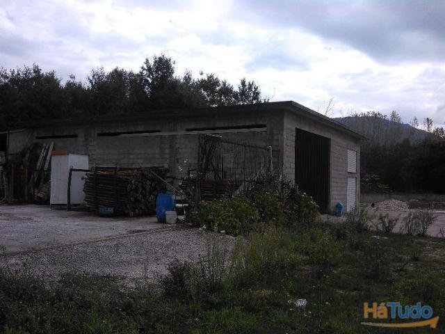 Excelente terreno com um estaleiro, pavilhão, escritório, área coberta aproximadamente 250m2, coberta, área de terreno 8000m2. | 26083709199
