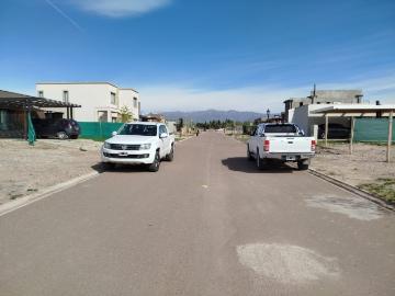 Excelente terreno en venta en barrio privado el portillo