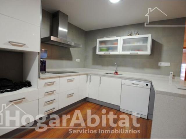 ¡EXCELENTE UBICACIÓN! EXTERIOR CON ASCENSOR, TERRAZA Y TRASTERO