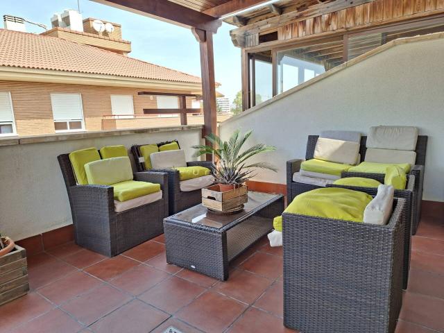EXCELENTE VIVIENDA. Tipo ÁTICO. Residencial con Piscina en MURCIA