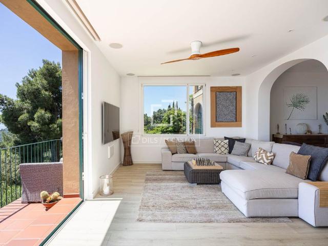 Excellent 3 Bedroom apartment for rent in Vallvidrera, Barcelona