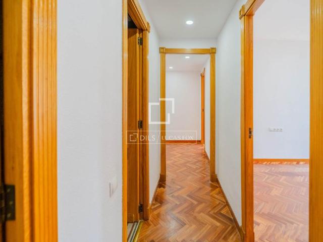 Excellent 3 Bedroom apartment for rent in El Pla del Real, Valencia