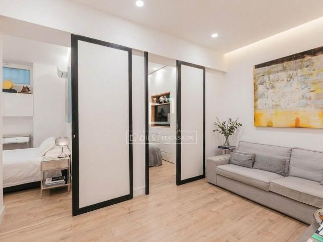 Excellent 3 Bedroom apartment for rent in Recoletos, Madrid