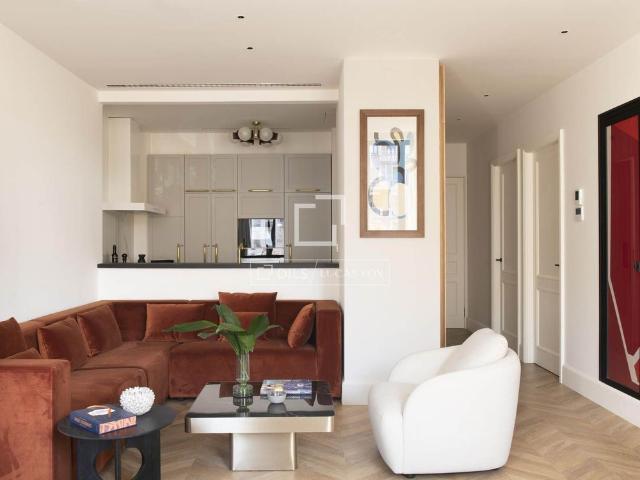 Excellent 2 Bedroom apartment for rent in Eixample Right, Barcelona