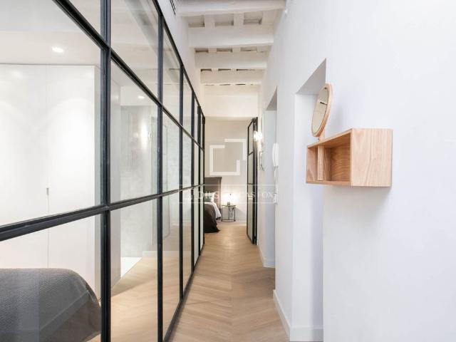 Excellent 2 Bedroom apartment for rent in El Born, Barcelona