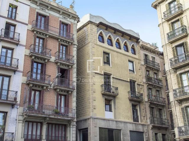 Excellent 2 Bedroom apartment for rent in El Born, Barcelona