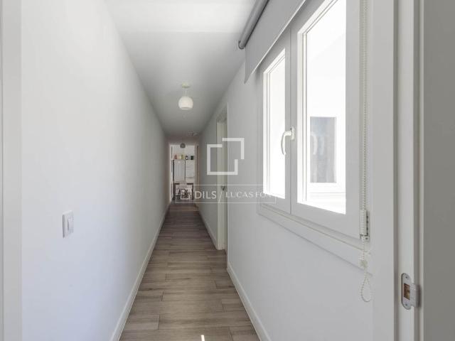 Excellent 2 Bedroom apartment for rent in Sol, Madrid