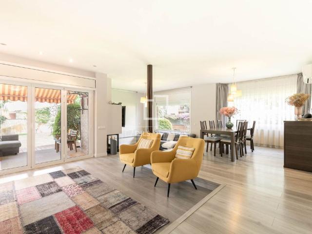 Excellent 7 Bedroom house / villa for rent in La Pineda, Barcelona