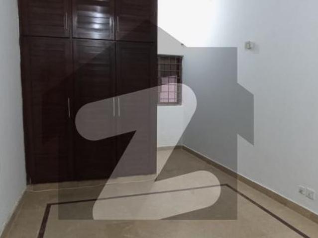 Excellent 8 Marla House For Sale In E 11