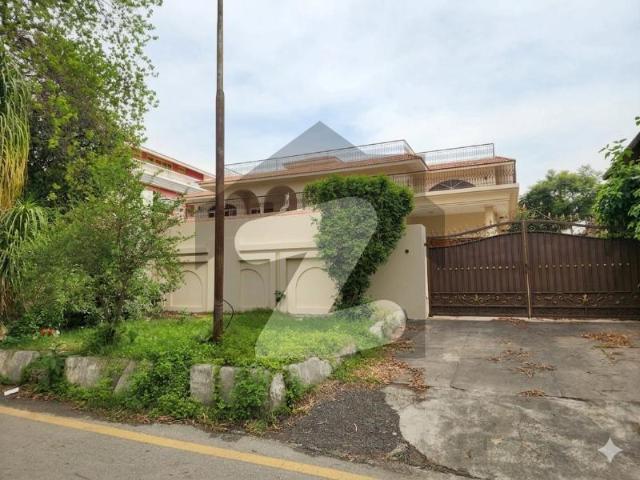 Excellent house for sale f 6/1, islamabad f 11