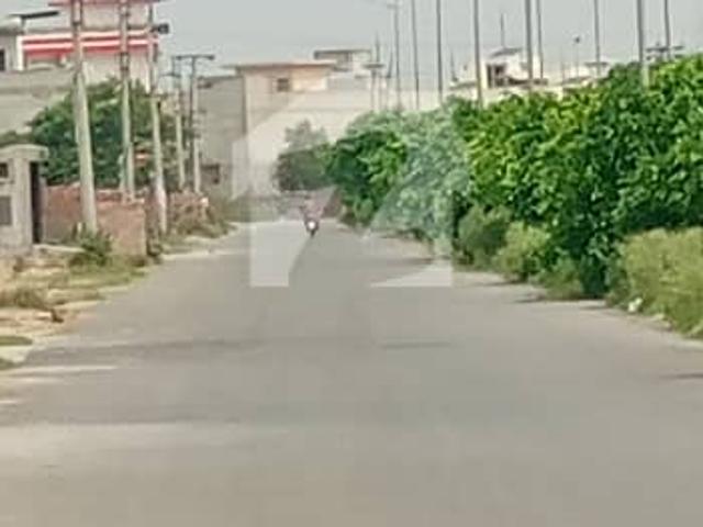 Excellent location immediate back of 100' road on ground ready to construct plot is for sale