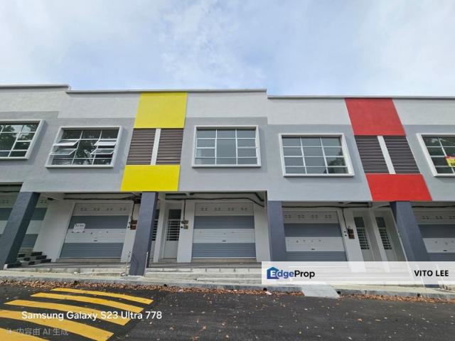 Excellent Roadside Shop Ground Floor for Rent!
