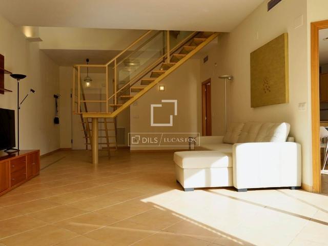 Excellent townhouse for rent with a garden and communal facilities