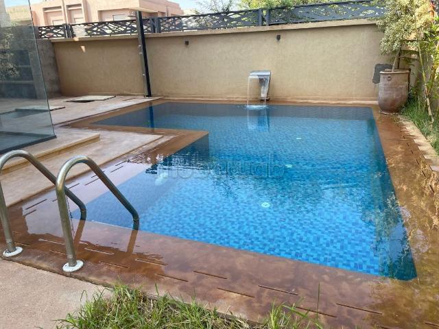 Excellente villa en vente neuve finie de 4 chambres dans une résidence fermée au Km 6 route Amizmiz