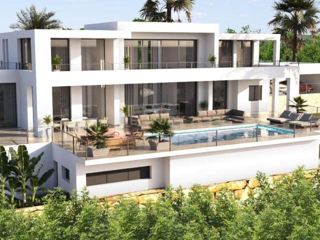 Excepcional villa de nueva construcción con vistas panorámicas al mar: lista este verano