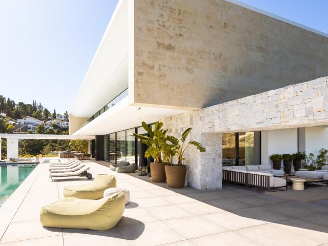Excepcional villa de siete habitaciones en El Madroñal