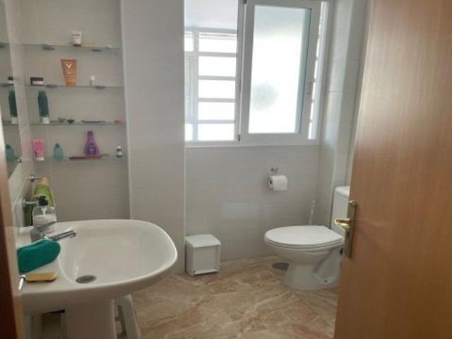EXCEPCIONAL VIVIENDA EN PLAZA TRIANGULAR