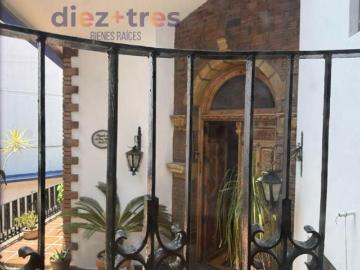 EXCEPCIONAL CASA EN VENTA EN LOMAS DE TECAMACHALCO, NAUCALPAN