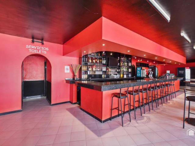 Excepcional conjunto de locales comerciales Santa Ponsa Gran potencial