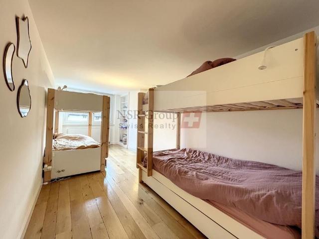 Exceptional 5 Room Duplex – 152m² of Charm and Light