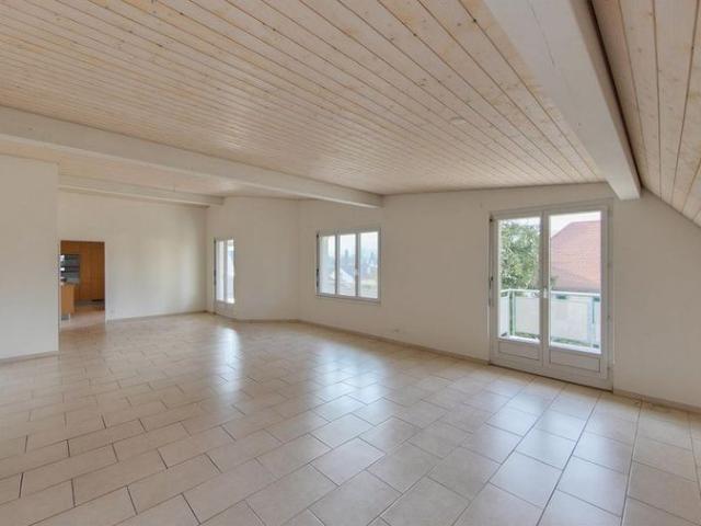 Exceptional 5.5 room apartment with a panoramic view in Aesch
