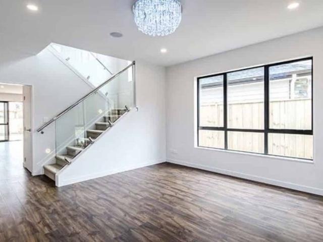 Exceptional 6 Bedroom Family Home with Income Offset Potential – 21 Timmer Road, Flat Bush