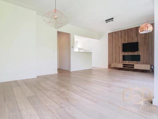 EXCEPTIONAL, 2 bdr flat