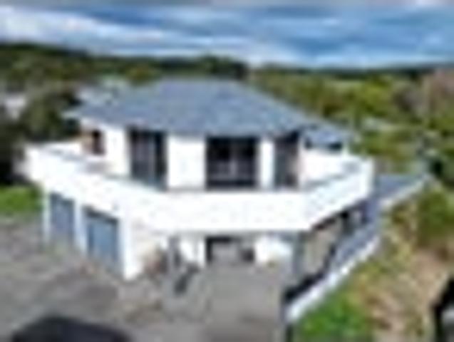 EXCEPTIONAL VIEWS, EXCEPTIONAL LOCATION