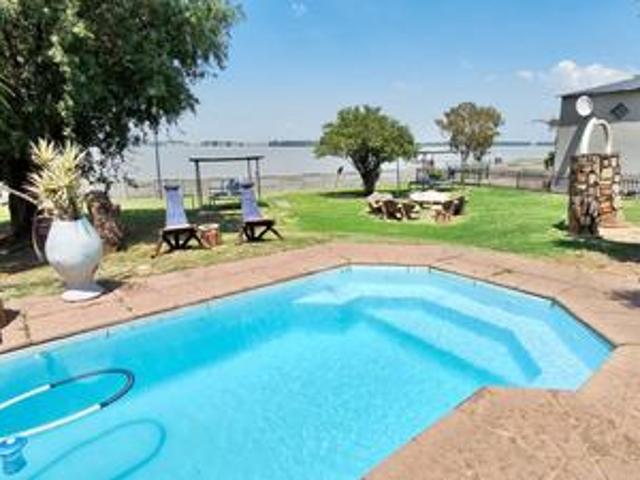 exceptional waterfront investment op.