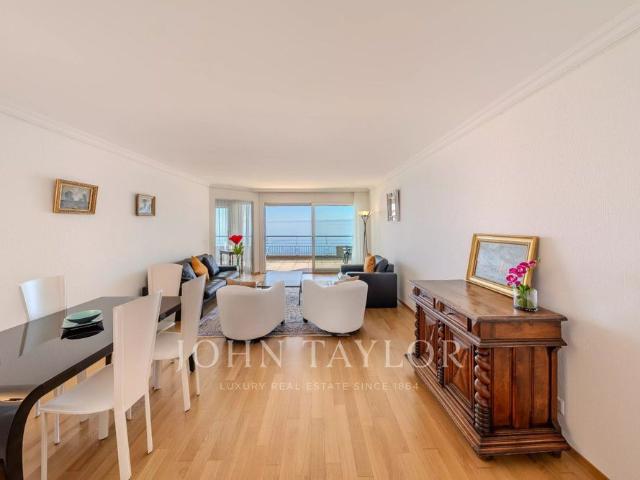 Exceptional apartment for rent – First line of Lake Geneva