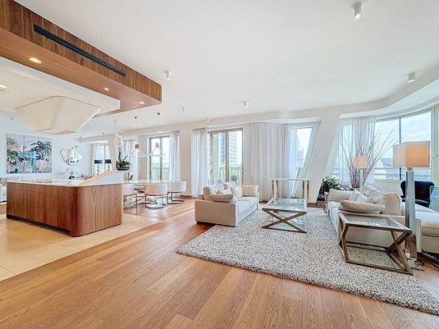 Exceptional apartment with 3 terraces Toison d'or