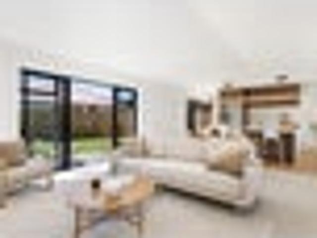 Exceptional Brand New Build