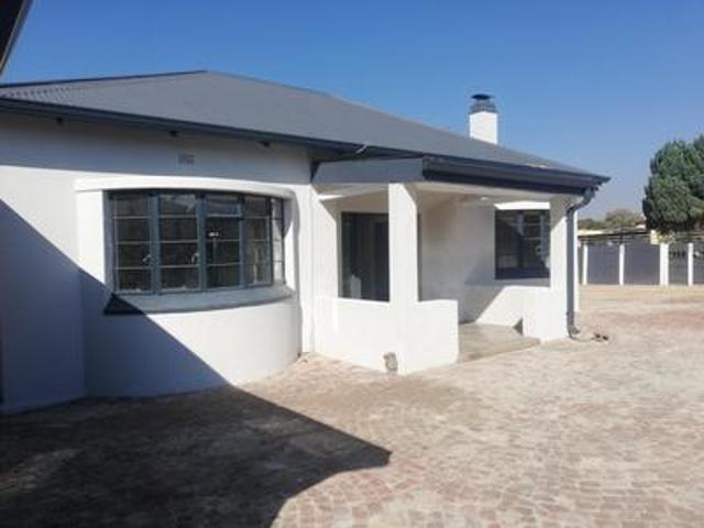 exceptional commercial offices avail.