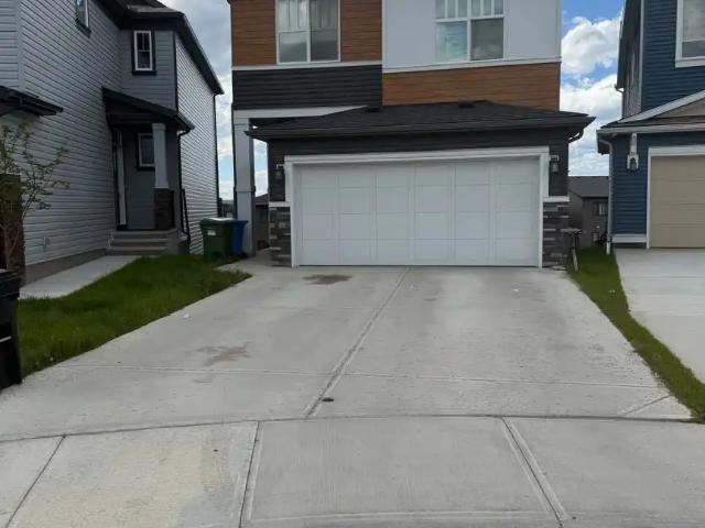 Exceptional Family Home | 5 Bedrooms | 3 Full Bathrooms | Livingston
