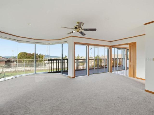 Exceptional family home with Seaview and.