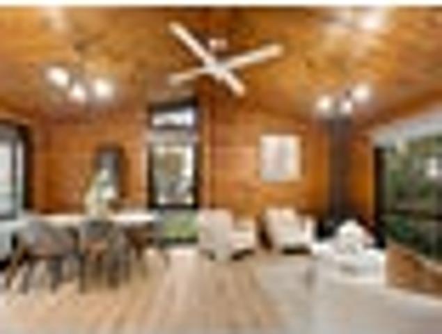 Exceptional Family Living in Prestigious Location
